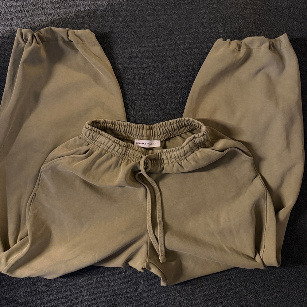 Light Green Bershka Sweatpants